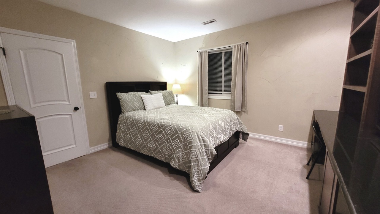 Photo of Bedroom in North Central Westminster