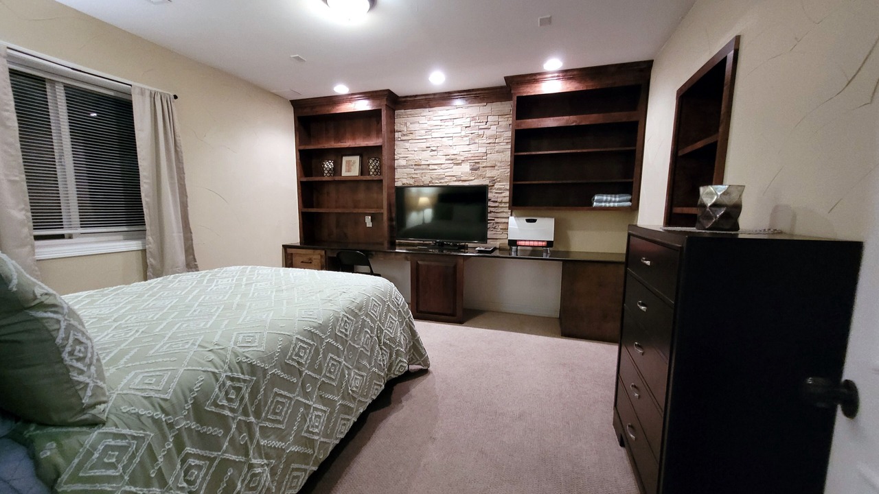 Photo of Bedroom in North Central Westminster