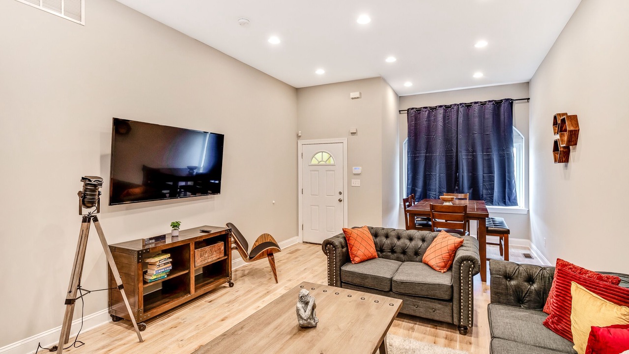 Photo of Livingroom in North Philadelphia West