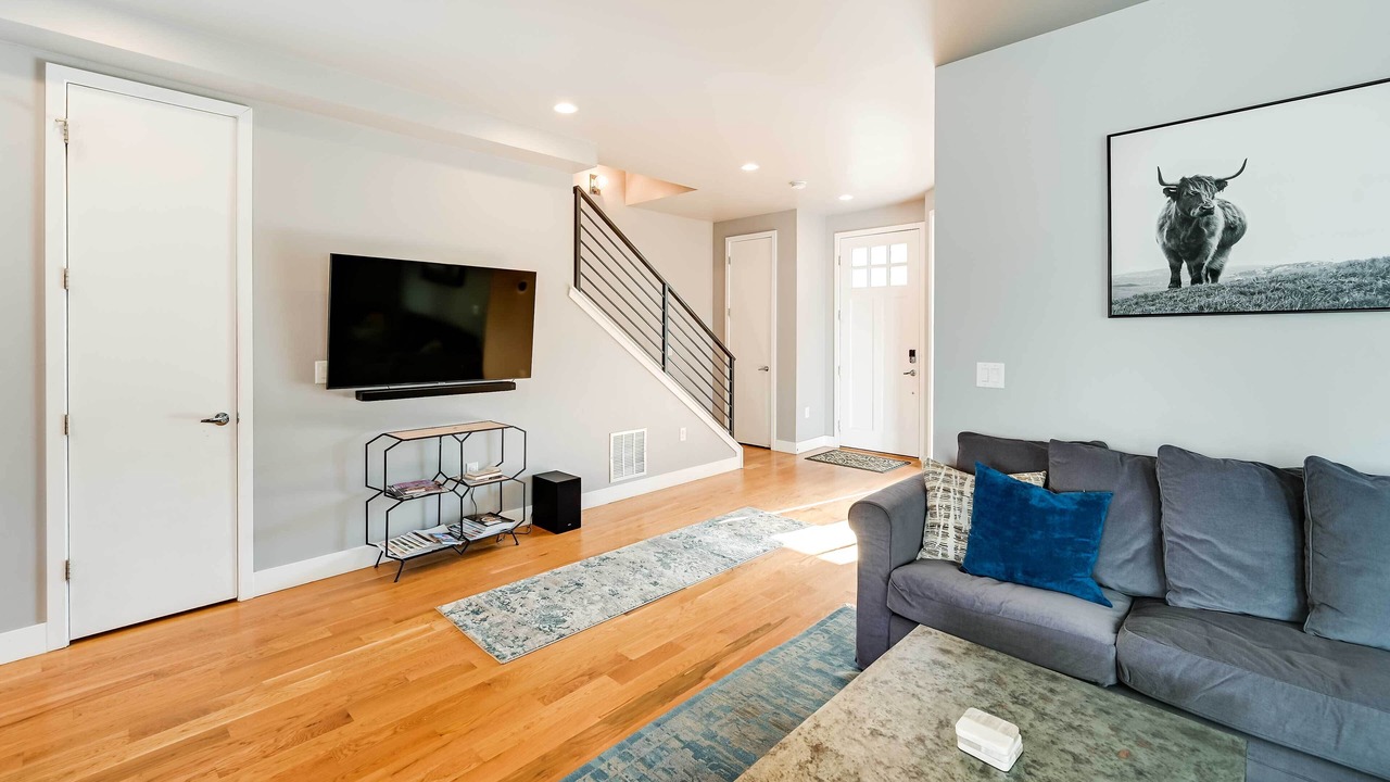 Photo of Livingroom in Englewood