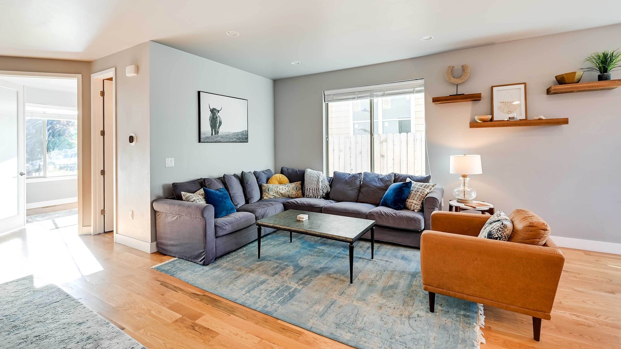 Photo of Livingroom in Englewood
