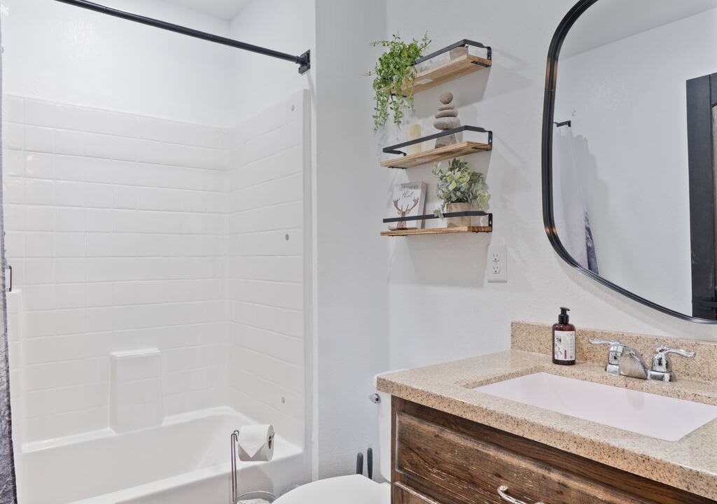 Photo of Bathroom in South Pittsburg