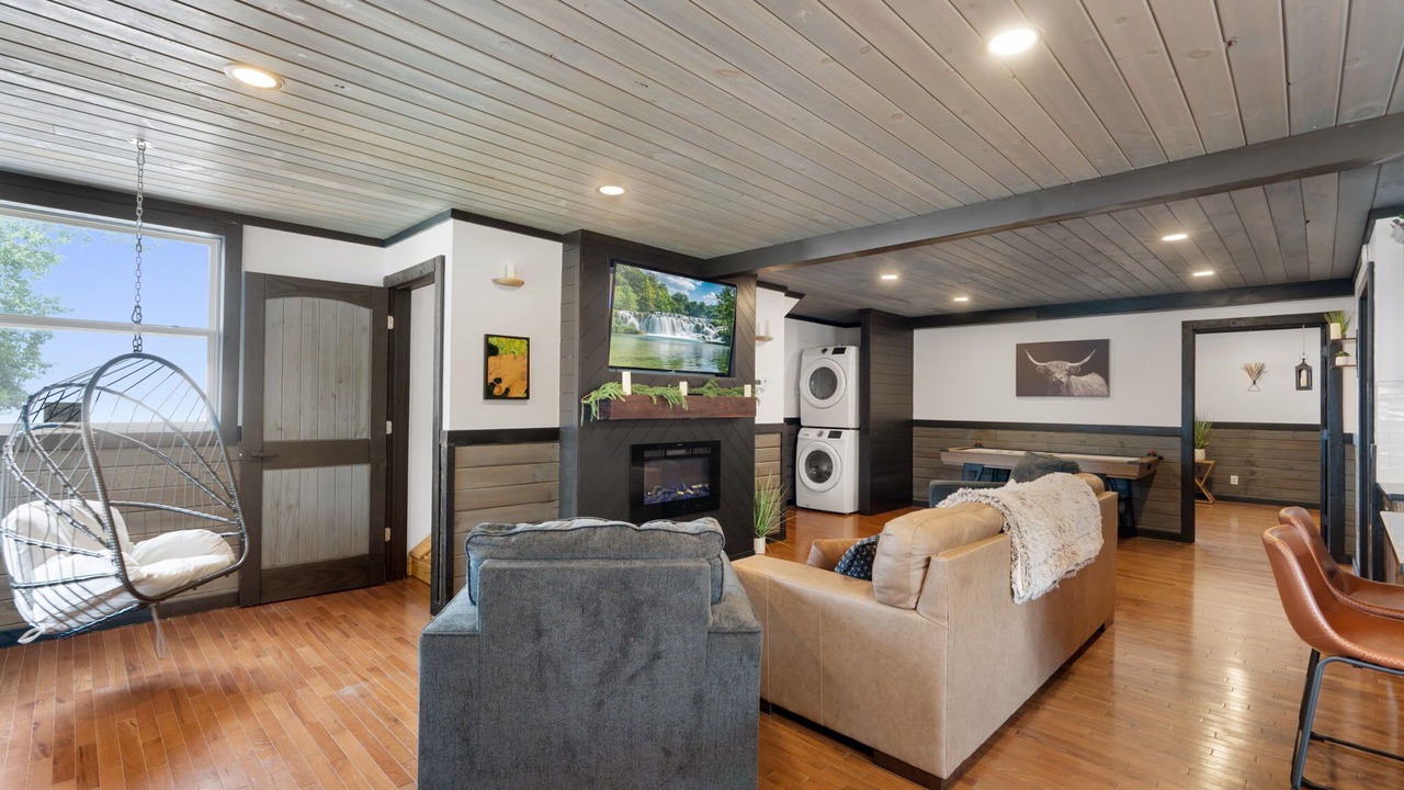 Photo of Livingroom in South Pittsburg