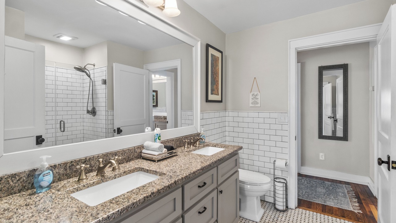 Photo of Bathroom in Salemtown