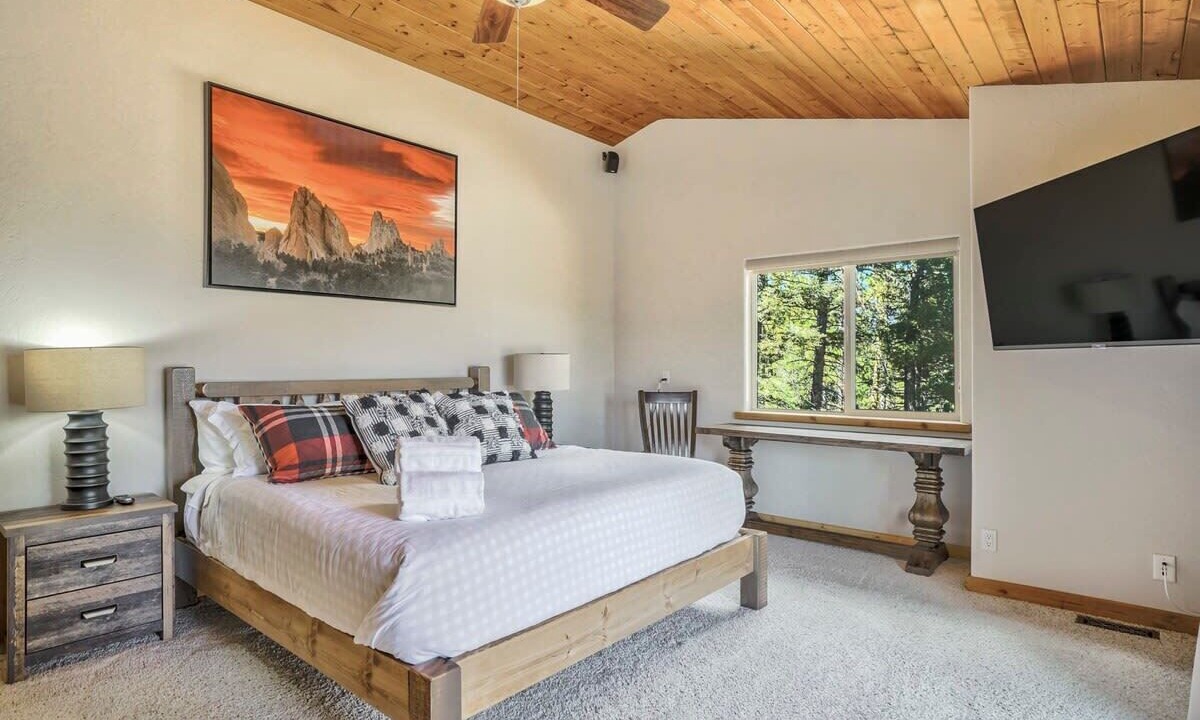 Photo of Bedroom in Woodland Park