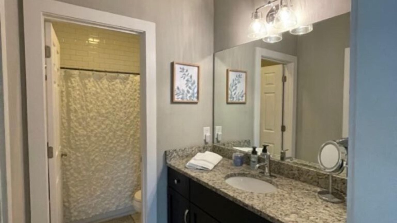 Photo of Bathroom in Salemtown
