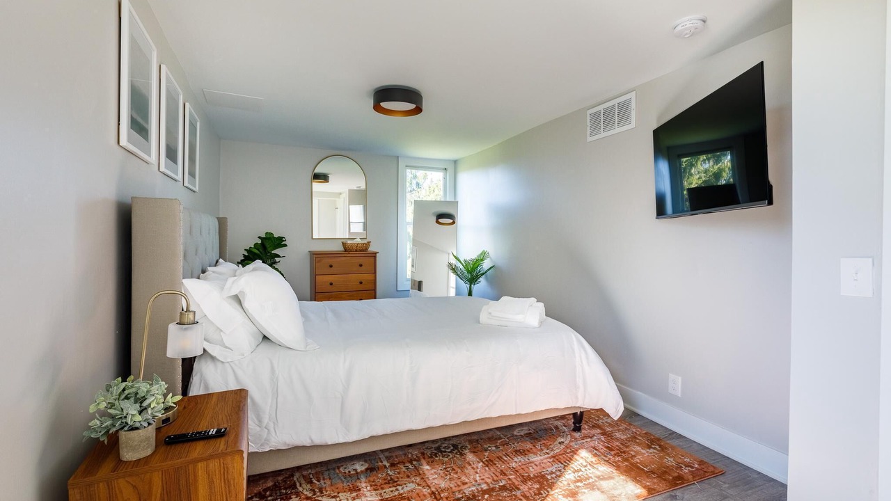 Photo of Bedroom in Salem