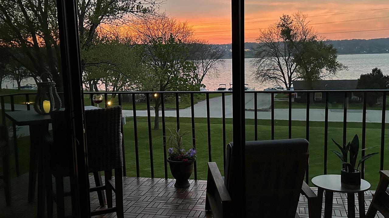 Photo of Patio Balcony in Lake Geneva