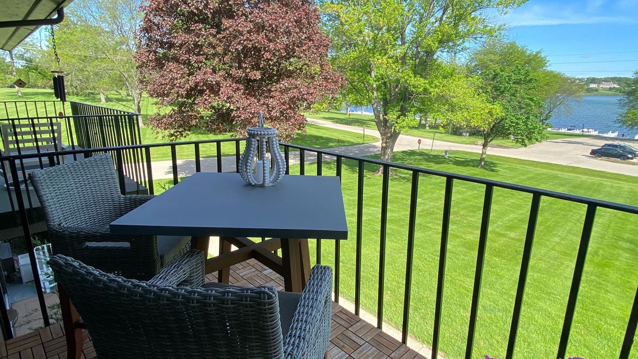 Photo of Patio Balcony in Lake Geneva