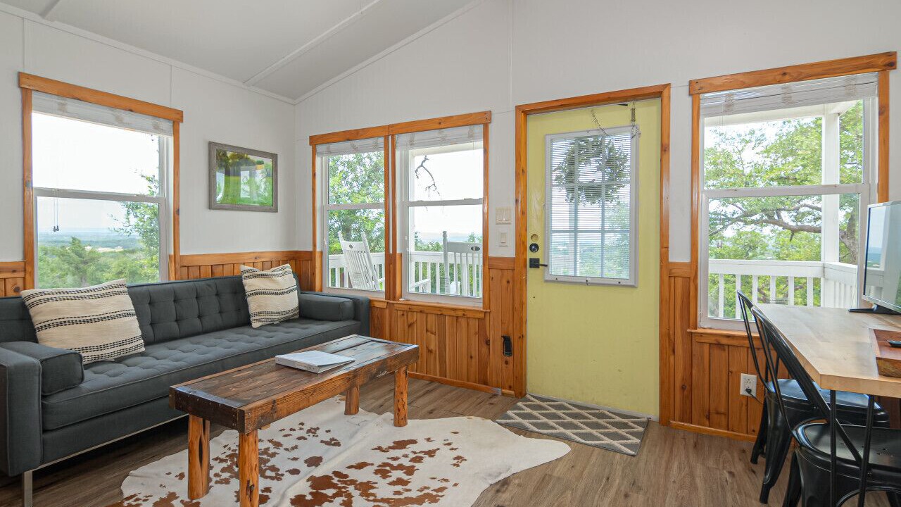 Photo of Livingroom in Spring Branch