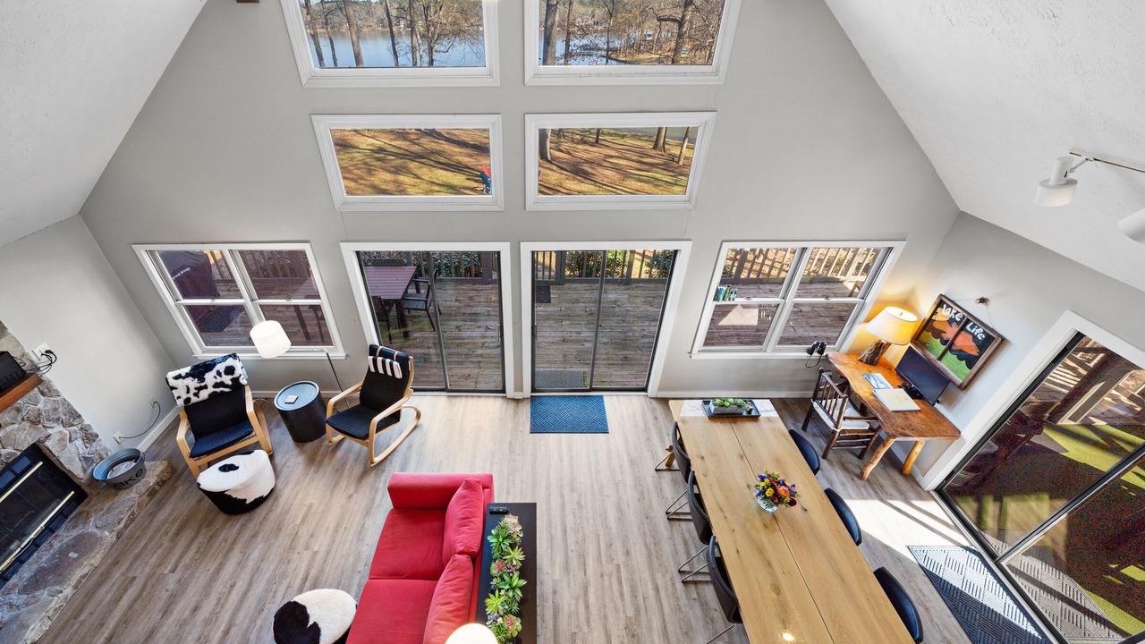 Photo of Livingroom in Lake Oconee