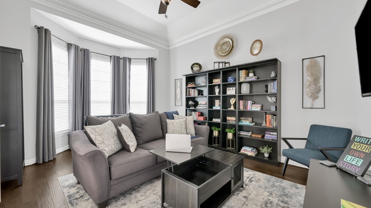 Photo of Livingroom in Cypress