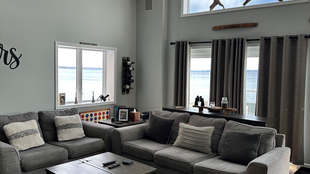 Photo of Livingroom in Poplar Ridge