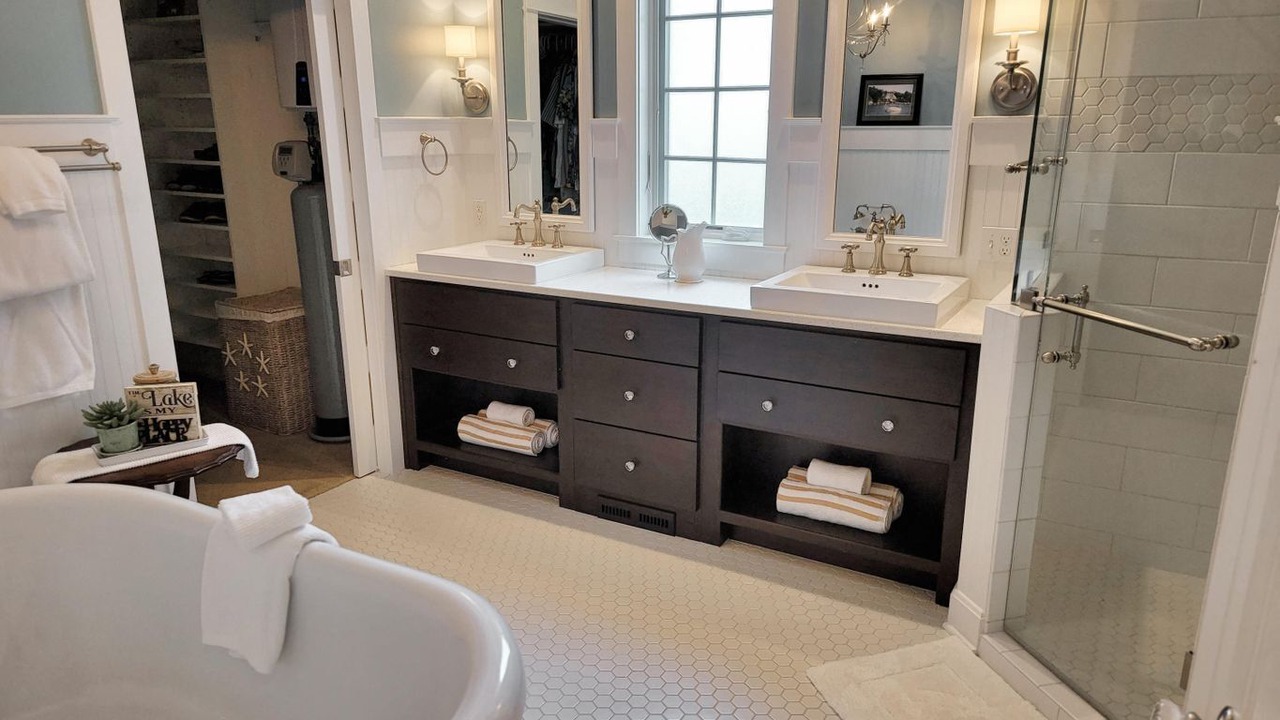 Photo of Bathroom in Coldwater