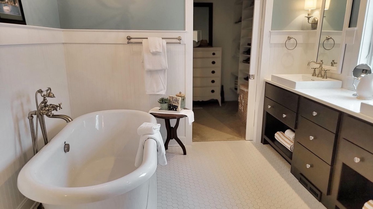 Photo of Bathroom in Coldwater
