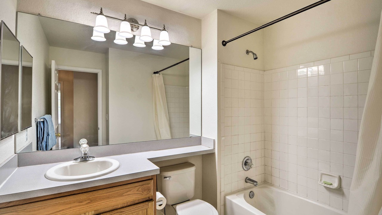 Photo of Bathroom in Broomfield