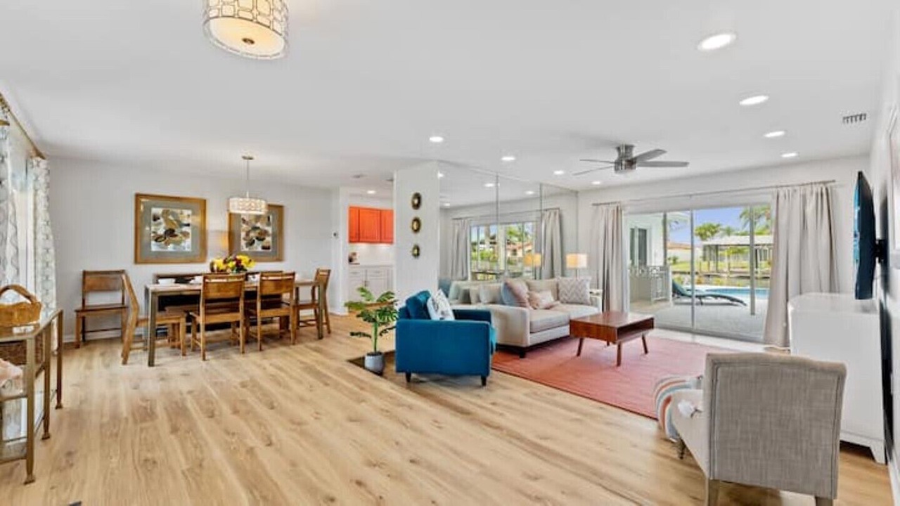 Photo of Livingroom in Venetian Way