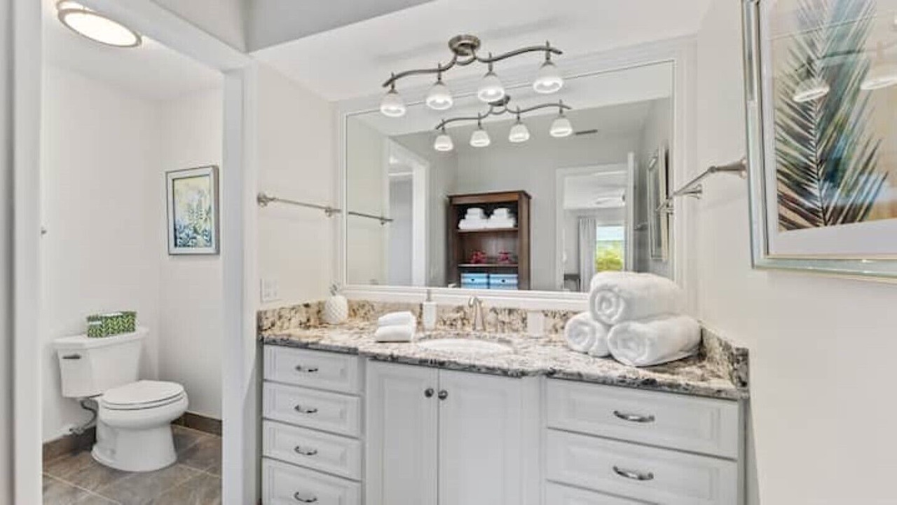 Photo of Bathroom in Venetian Way