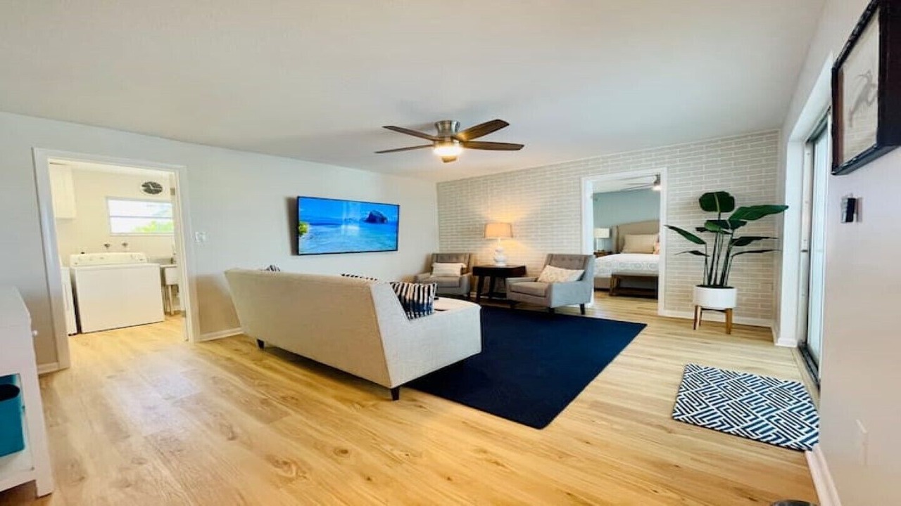 Photo of Livingroom in Venetian Way