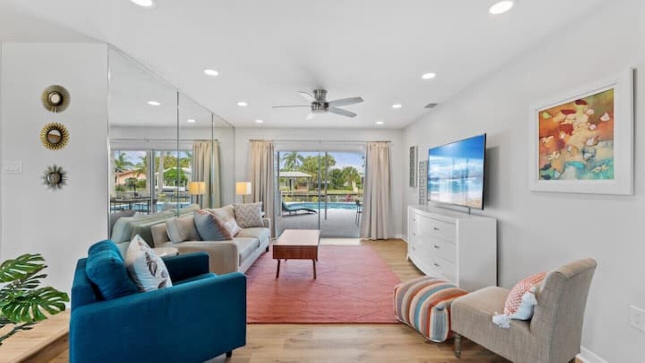 Photo of Livingroom in Venetian Way