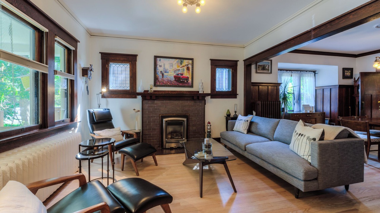 Photo of Livingroom in Downtown