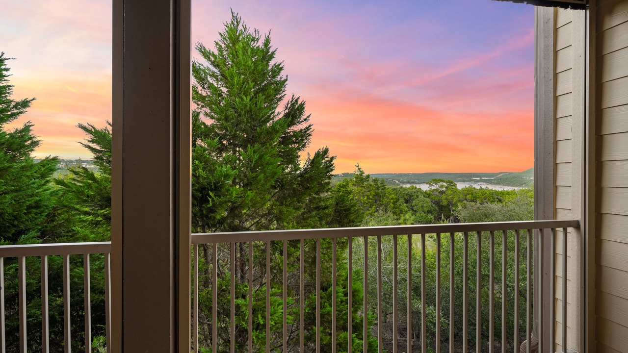 Photo of Patio Balcony in Jonestown