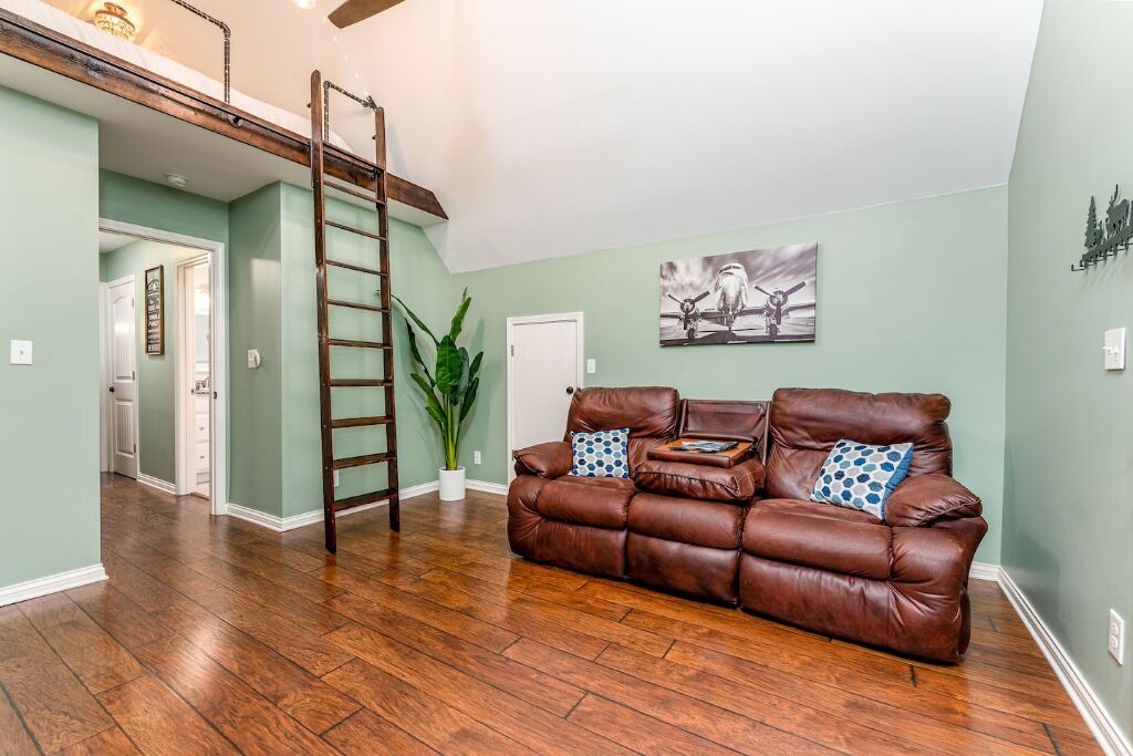 Photo of Livingroom in Mount Juliet