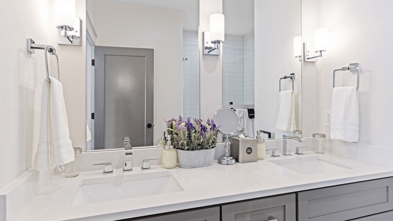 Photo of Bathroom in Eastwood