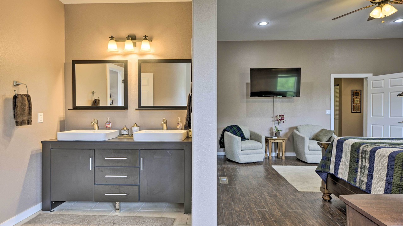 Photo of Bathroom in Mancos