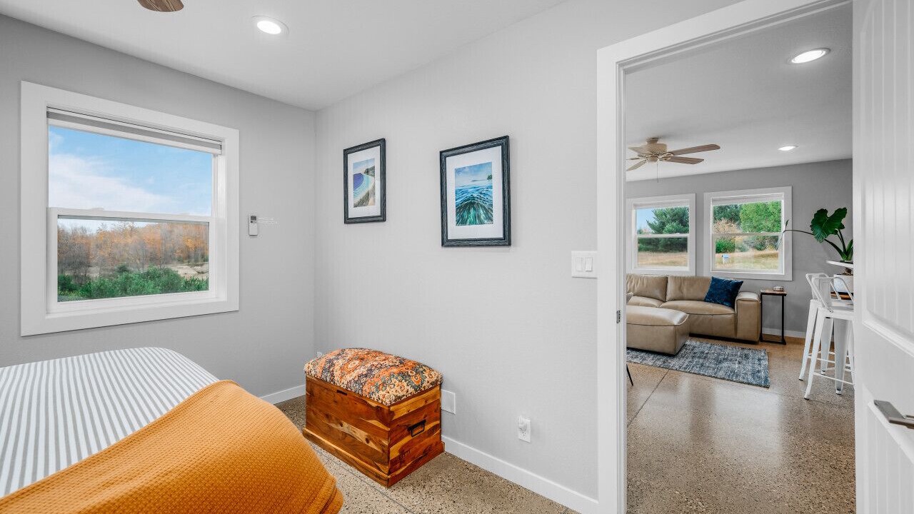 Photo of Bedroom in Maple City