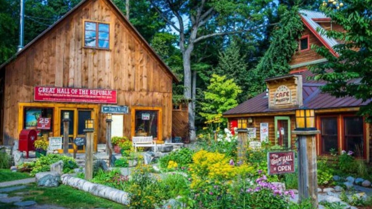 Photo of Outdoor in Maple City