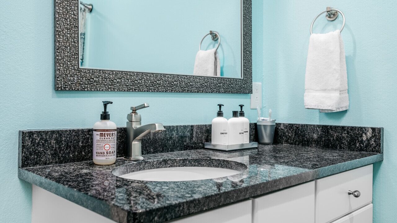 Photo of Bathroom in Maple City
