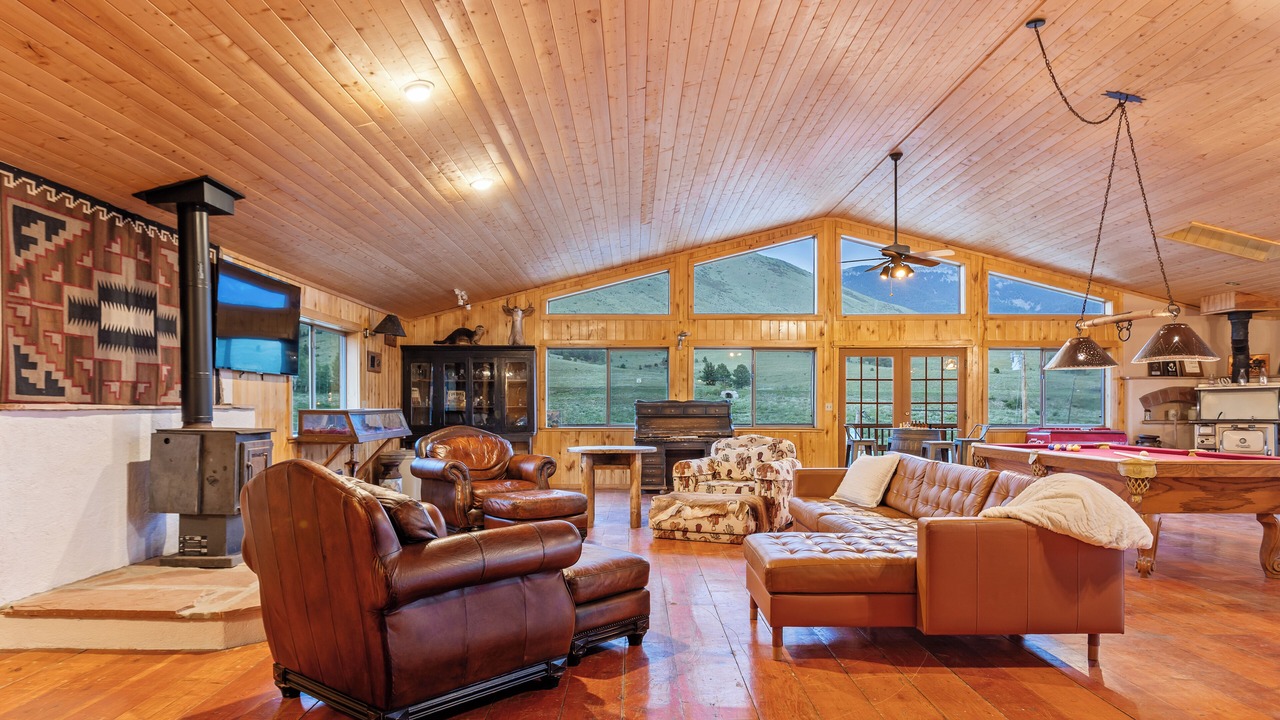 Photo of Livingroom in Eagle Nest