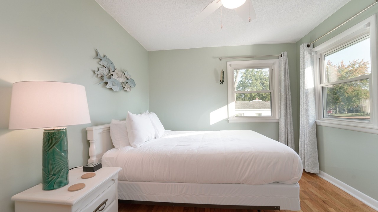 Photo of Bedroom in Paw Paw Lake