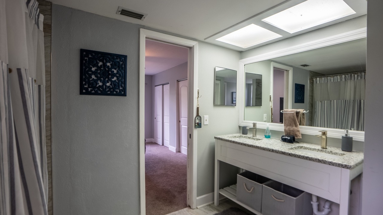 Photo of Bathroom in Temple Crest