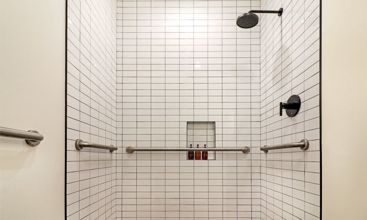 Photo of Bathroom in Arts/Warehouse District
