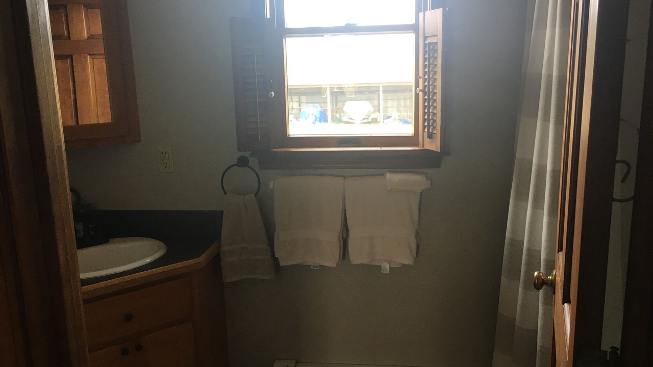 Photo of Bathroom in Town of Lysander