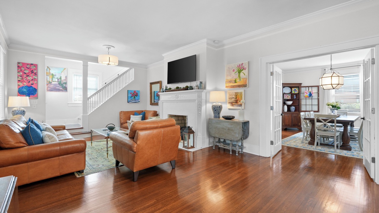 Photo of Livingroom in Pettigru Street Historic District