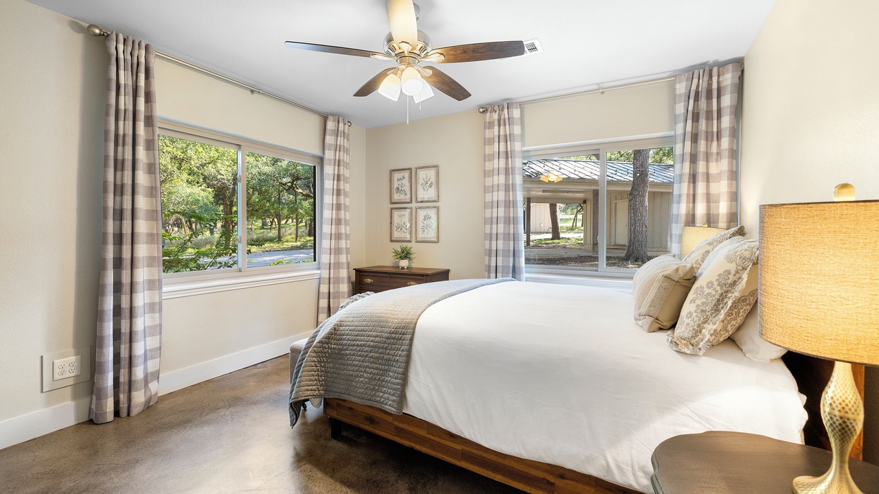 Photo of Bedroom in Wimberley