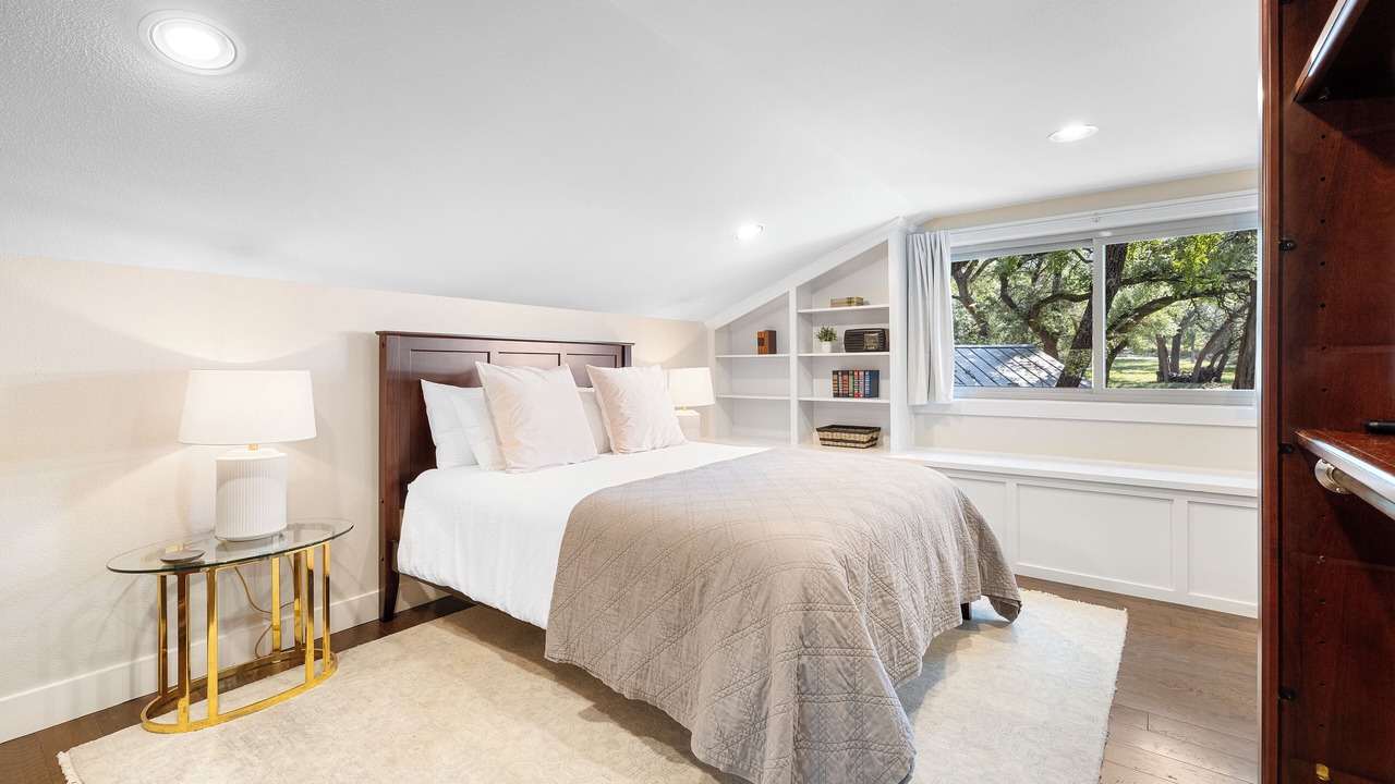 Photo of Bedroom in Wimberley