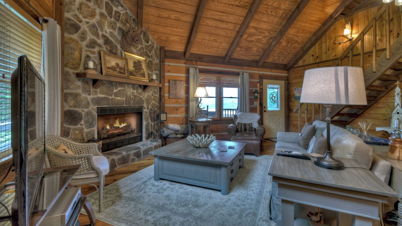 Photo of Livingroom in My Mountain