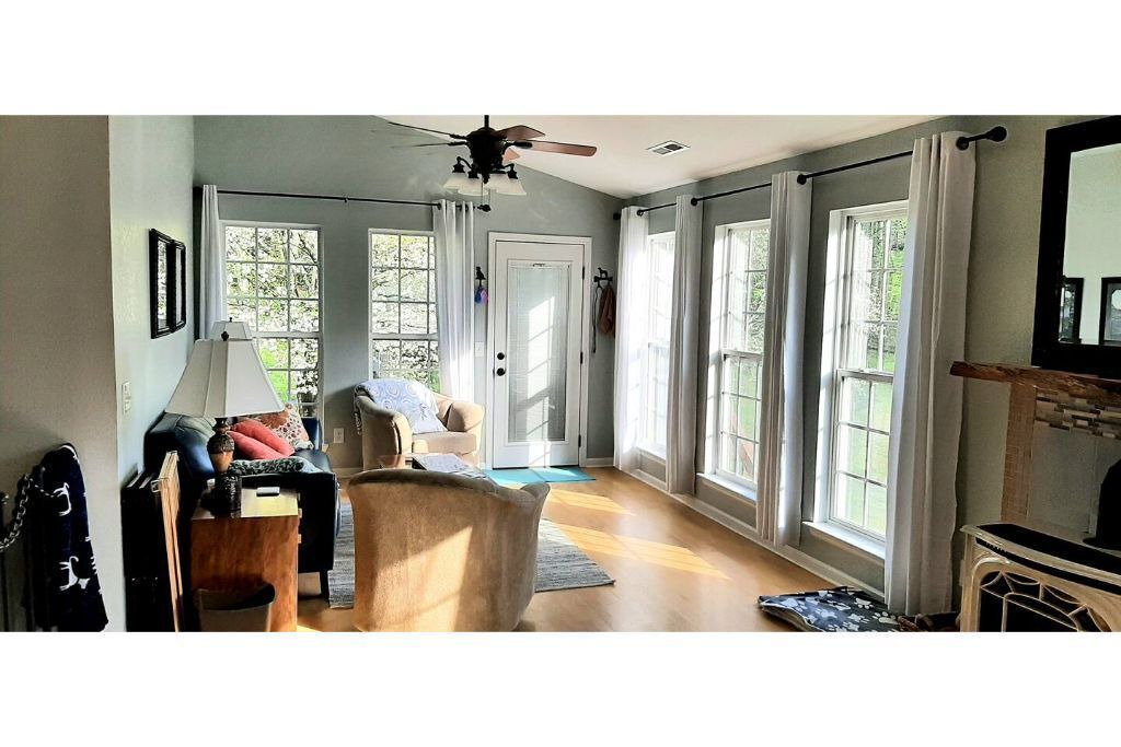 Photo of Livingroom in Crossville