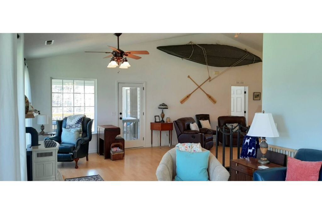 Photo of Livingroom in Crossville
