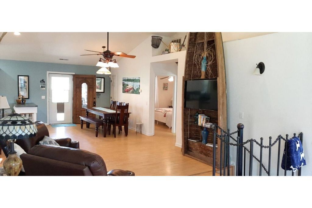 Photo of Livingroom in Crossville
