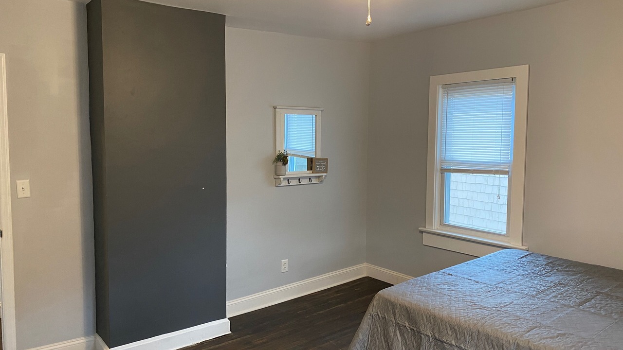 Photo of Bedroom in Old North Columbus