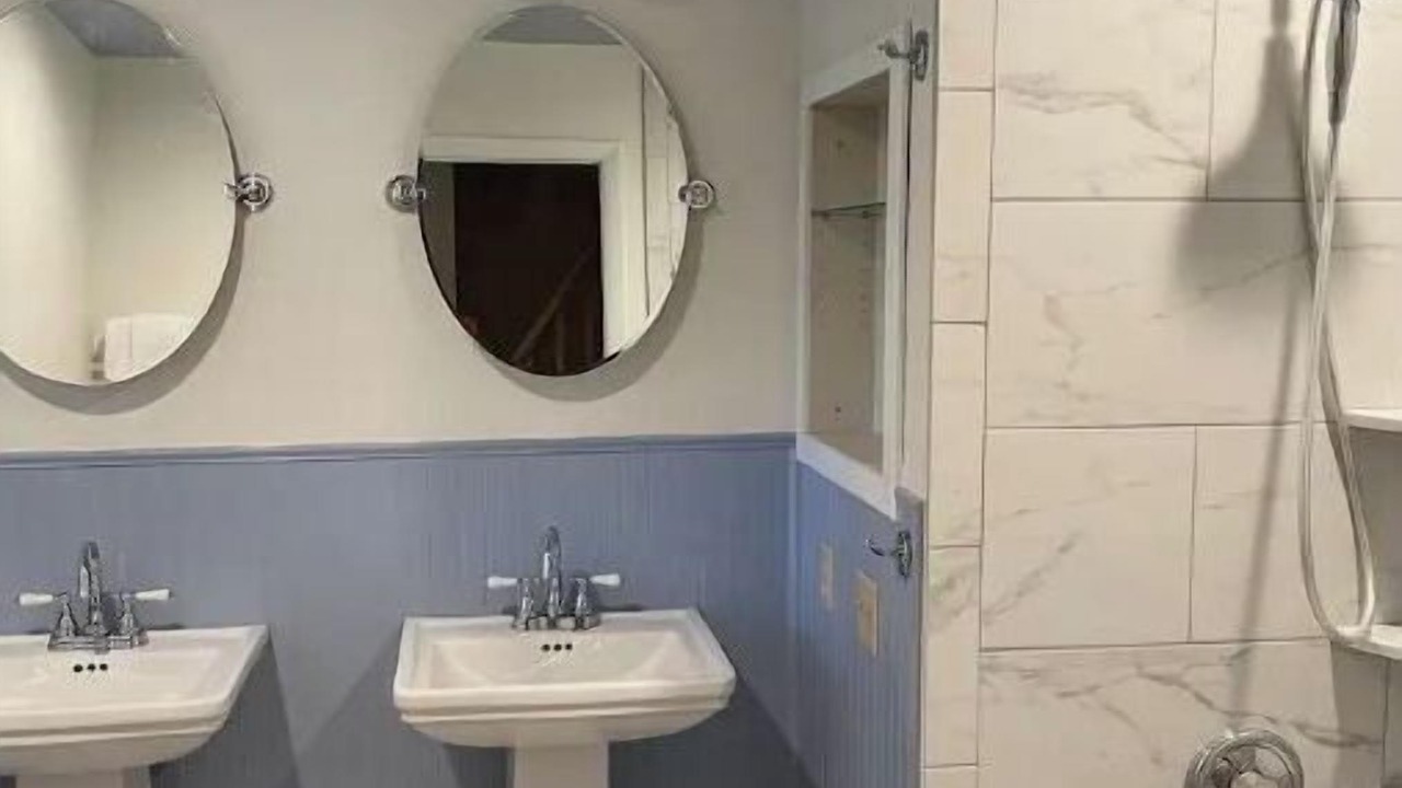 Photo of Bathroom in Lewisburg