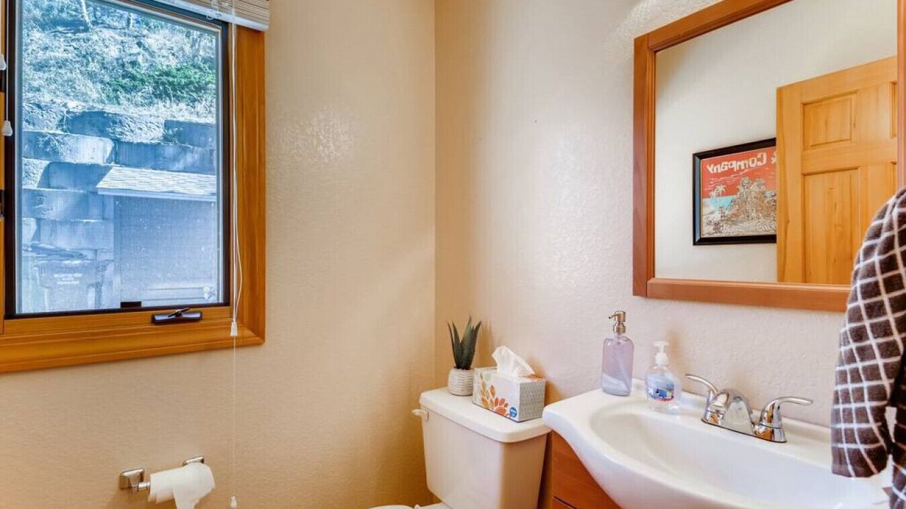 Photo of Bathroom in Morrison