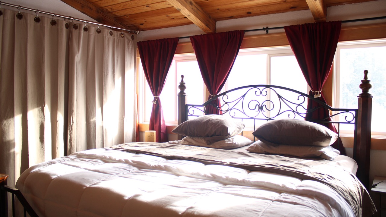 Photo of Bedroom in Oak Harbor