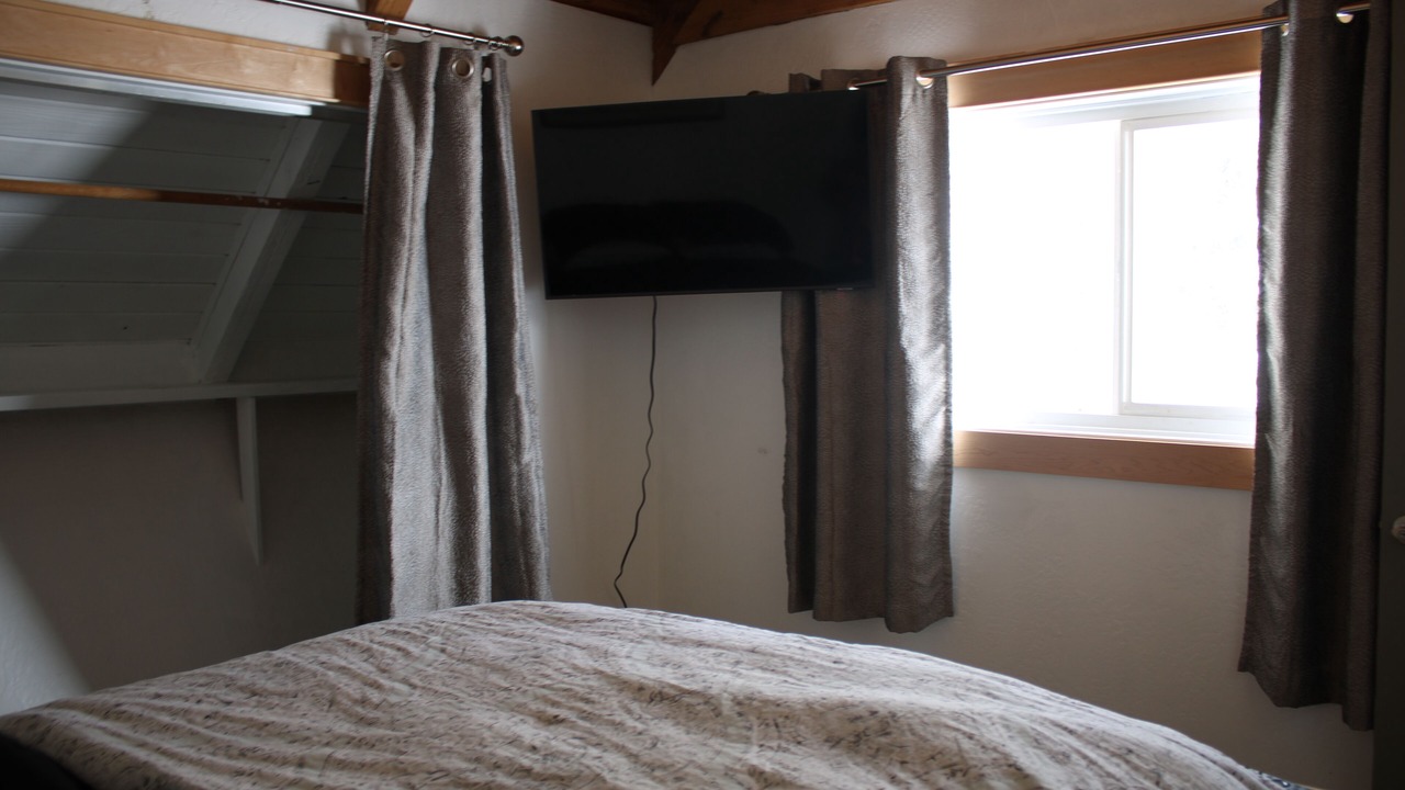 Photo of Bedroom in Oak Harbor
