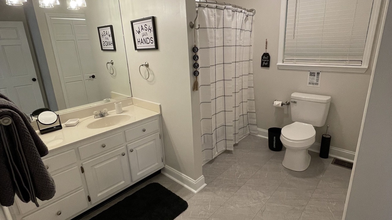 Photo of Bathroom in Ellijay